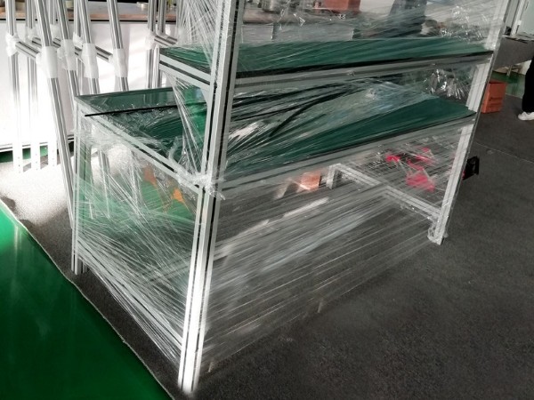 如何針對鋁型材車(chē)間防靜電工作臺進(jìn)行日常維護