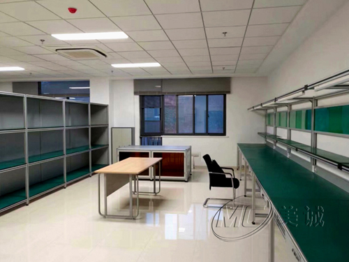浙江鋁型材廠(chǎng)家生產(chǎn)的防靜電工作臺，和江蘇有什么不一樣？